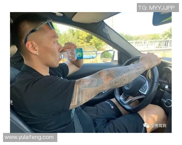 探索CBA纹身的魅力与文化意义，如何通过纹身表达对篮球的热爱与追求