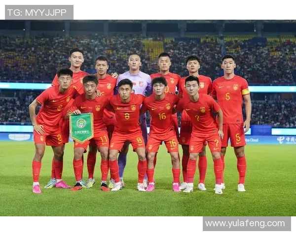 中国男足与印度队对决球票热销引发球迷关注与期待 中国男足与印度队对决球票热销引发球迷关注与期待